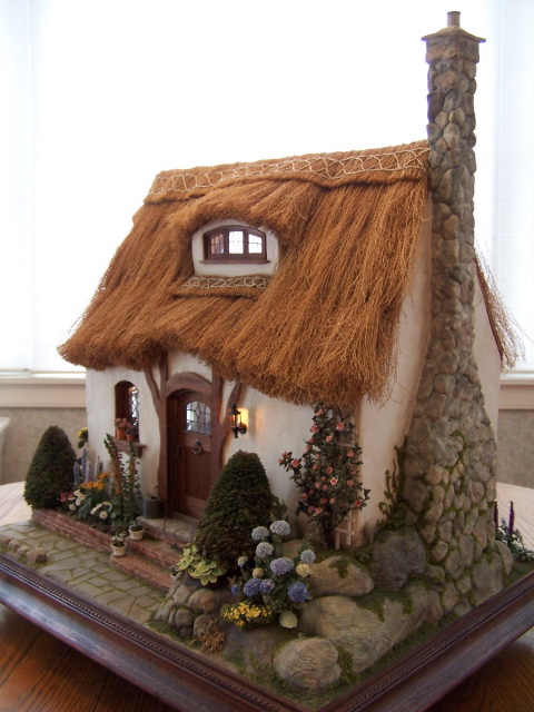 English_Cottage_right_quarter (1)