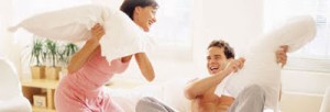 deals_romance_pillowfight_542x184