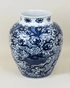 1465259-large-chinese-blue-white-dragon-vase
